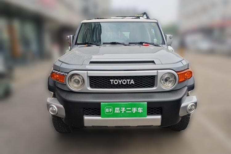 Used Toyota FJ Cruiser  Front