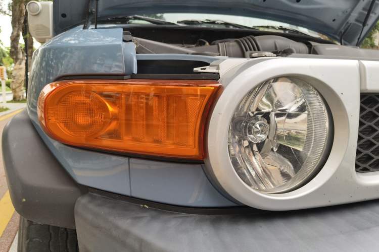 Used Toyota FJ Cruiser 2017 4.0 Automatic Parallel Import Version Right Front Headlight