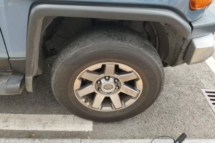 Used Toyota FJ Cruiser 2017 4.0 Automatic Parallel Import Version Right Front Wheel Hub