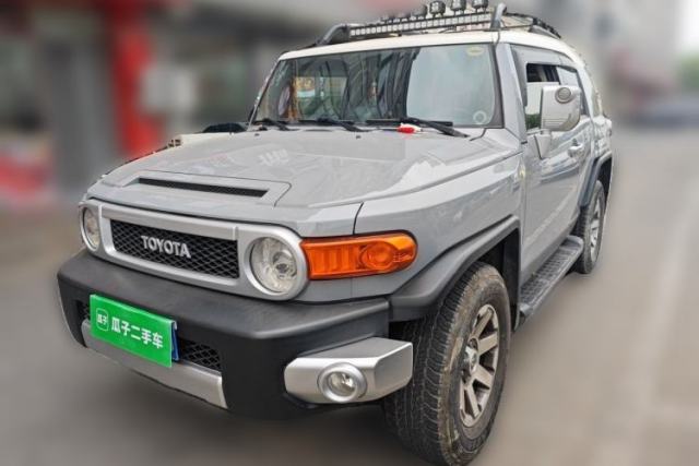 Used Toyota FJ Cruiser 