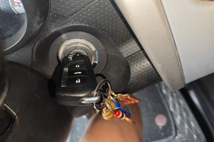 Used Toyota FJ Cruiser  Vehicle Key