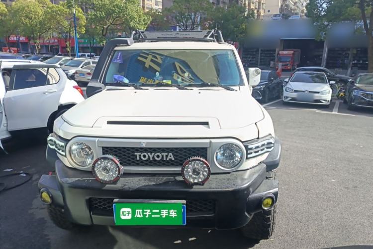 Used Toyota FJ Cruiser 2017 4.0 Automatic Parallel Import Version Front
