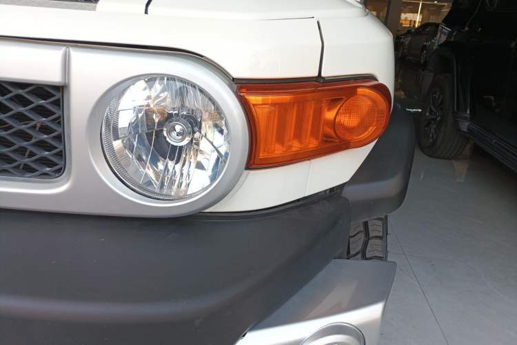 Used Toyota FJ Cruiser 2017 4.0 Automatic Parallel Import Version Left Front Headlight