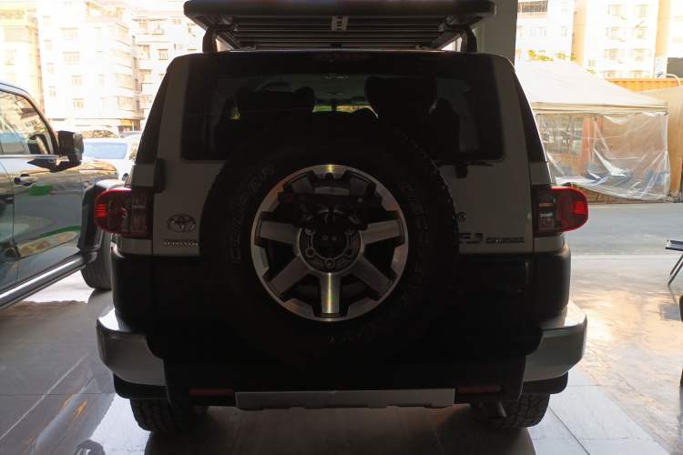 Used Toyota FJ Cruiser 2017 4.0 Automatic Parallel Import Version Rear