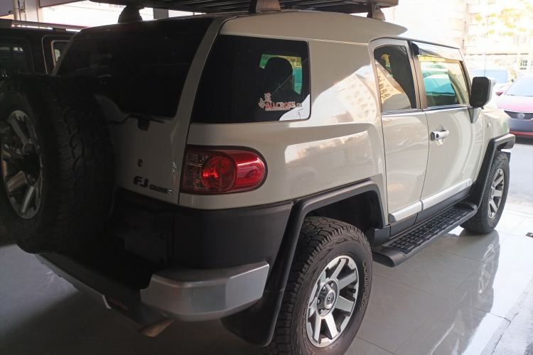 Used Toyota FJ Cruiser 2017 4.0 Automatic Parallel Import Version Rear Right 45 Deg