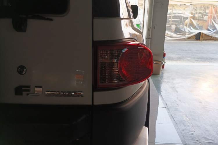 Used Toyota FJ Cruiser 2017 4.0 Automatic Parallel Import Version Right Rear Taillight