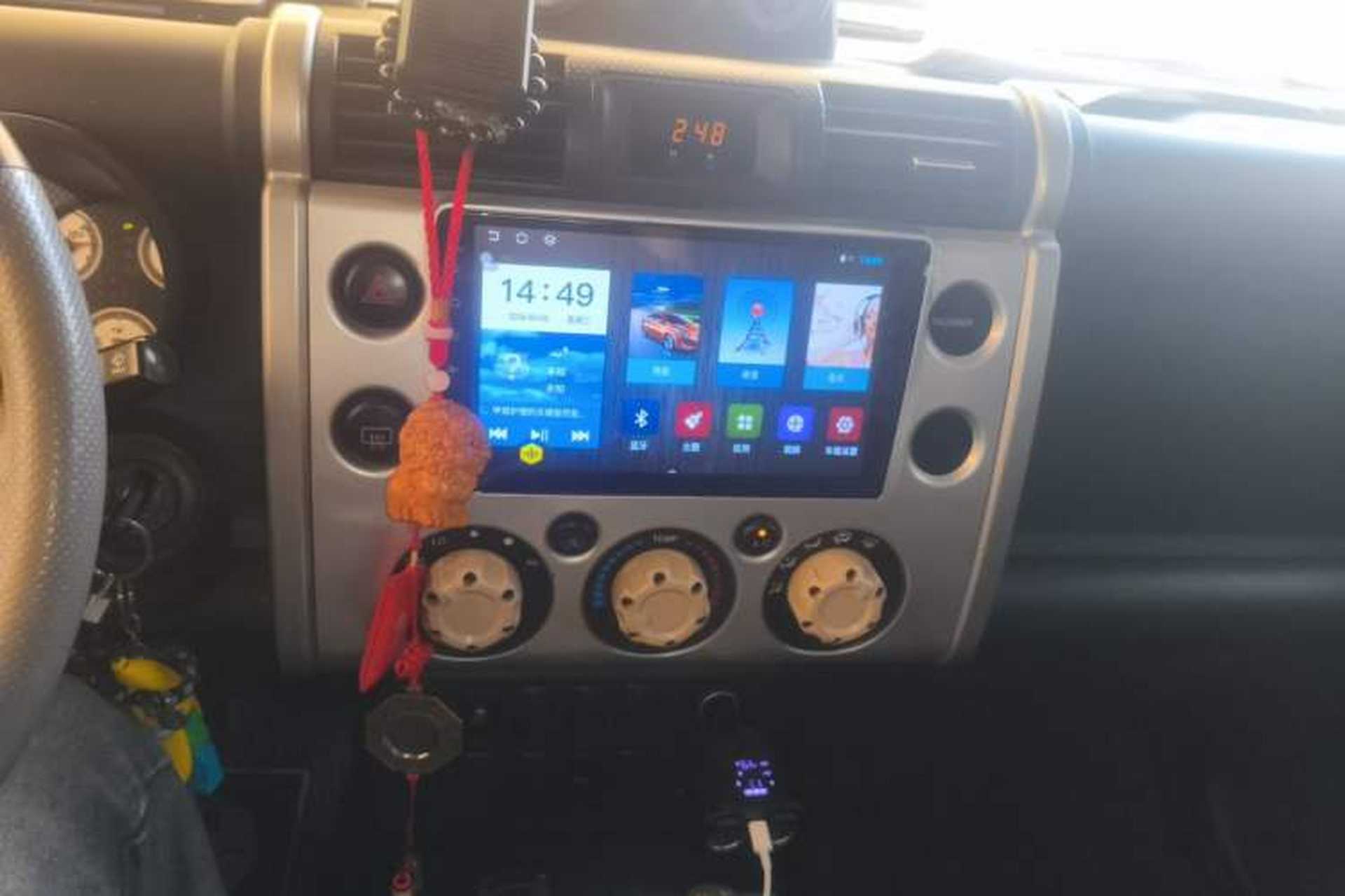 Used Toyota FJ Cruiser  Audio And AC Panel