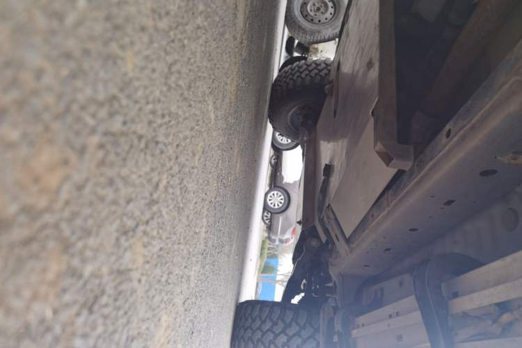 Used Toyota FJ Cruiser 2017 4.0L Dual Airbags Dual Fuel Tanks JBL – Middle East Chassis Rear Right