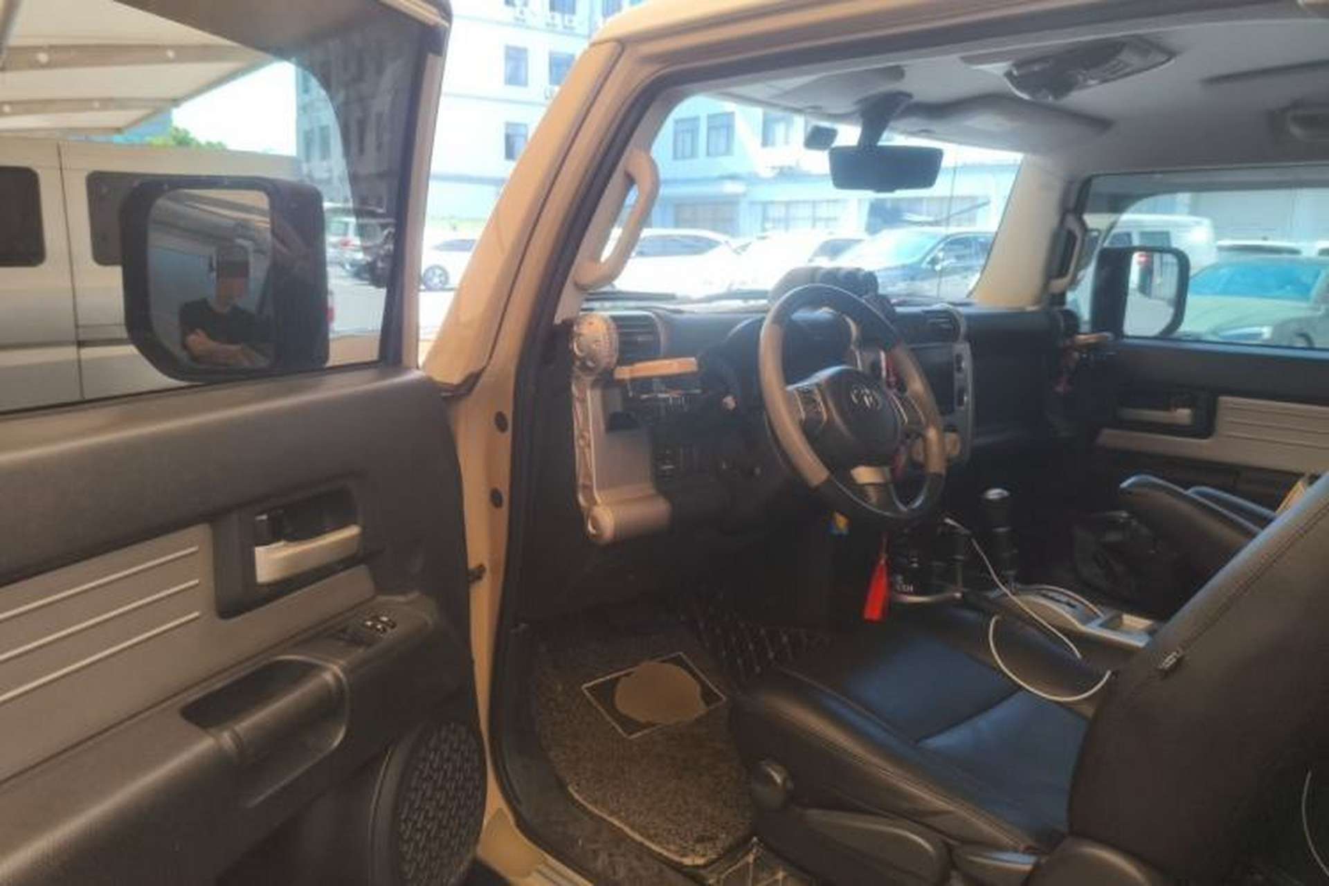 Used Toyota FJ Cruiser  Driver Seat