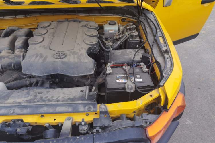 Used Toyota FJ Cruiser 2017 4.0L Dual Airbags Dual Fuel Tanks JBL – Middle East Engine Bay Left