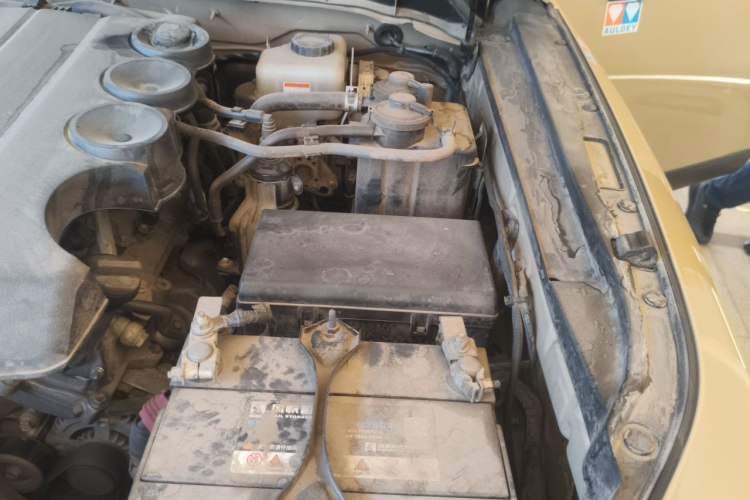 Used Toyota FJ Cruiser  Engine Bay Left