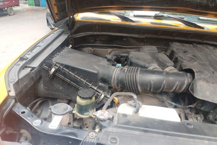 Used Toyota FJ Cruiser  Engine Bay Right