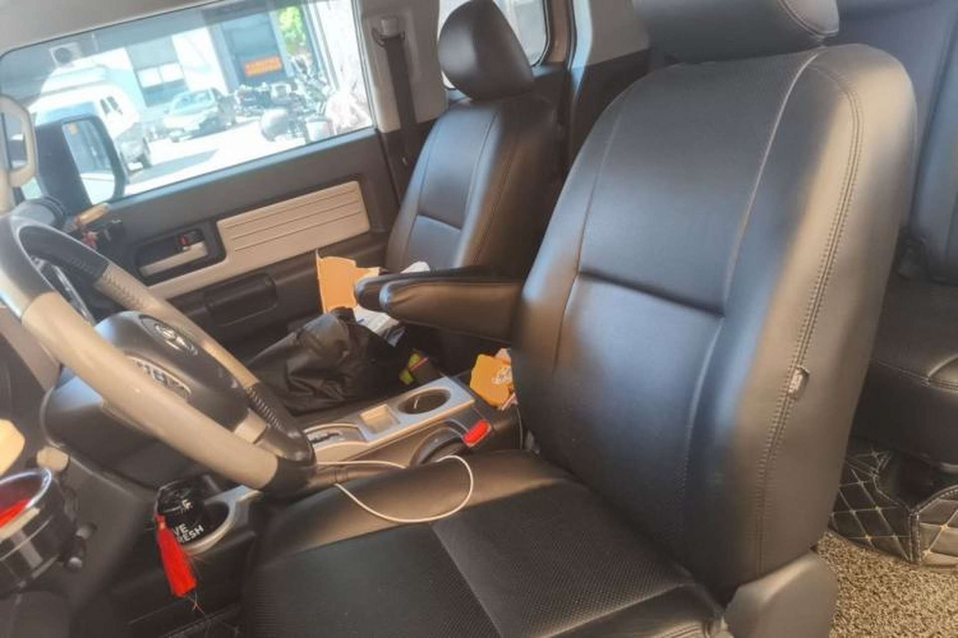 Used Toyota FJ Cruiser  Left Front Seat