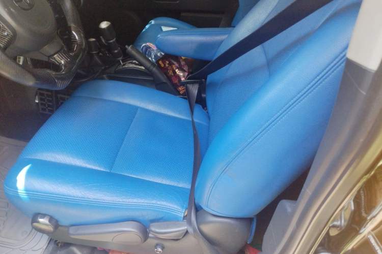 Used Toyota FJ Cruiser  Left Front Seat