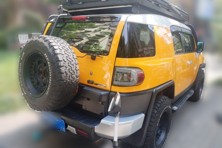 Used Toyota FJ Cruiser  Rear Right 45 Deg