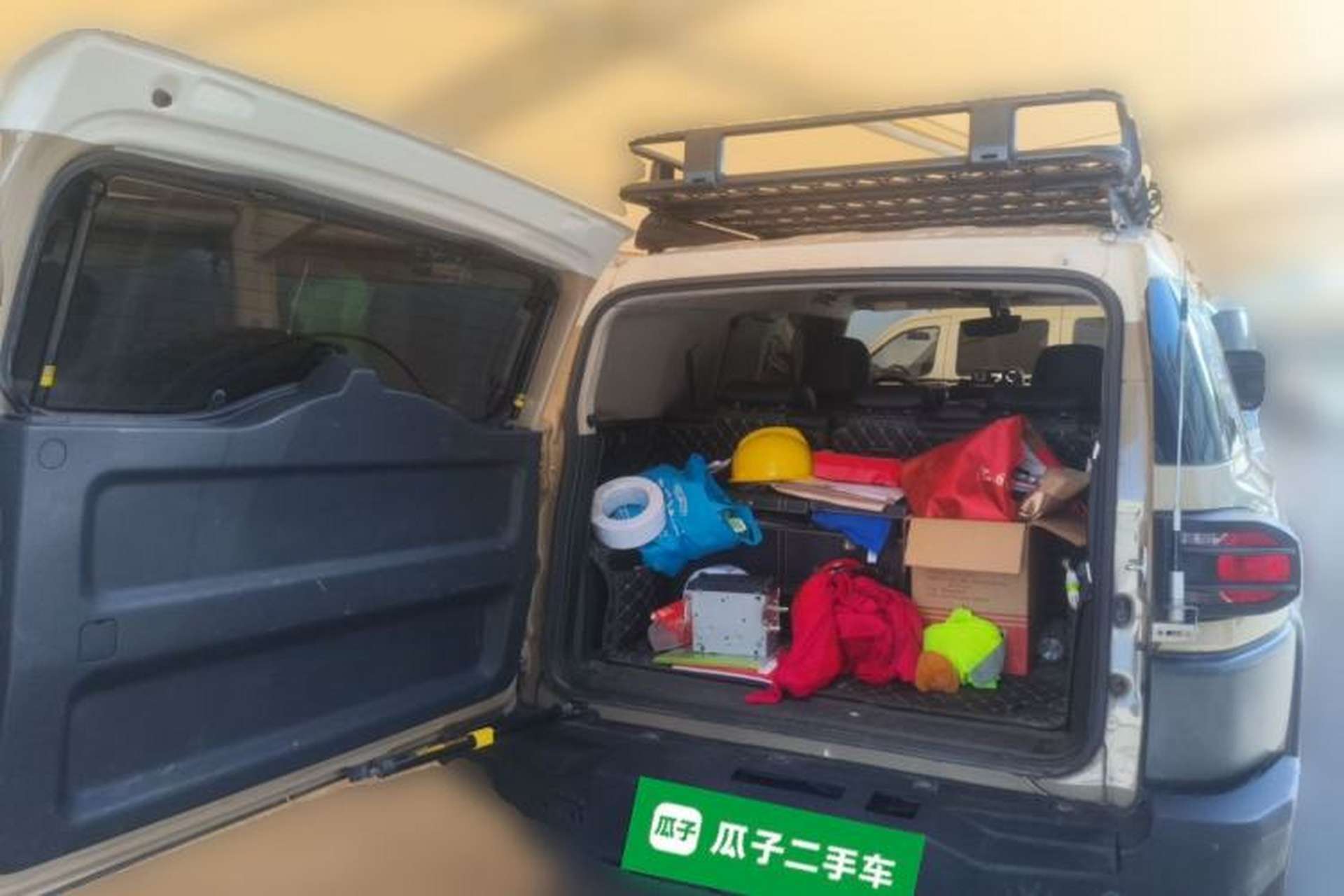 Used Toyota FJ Cruiser  Trunk
