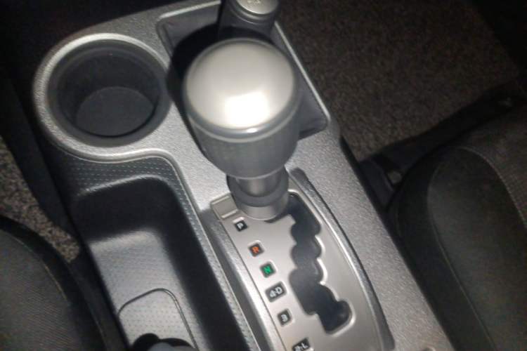 Used Toyota FJ Cruiser  Gear Lever