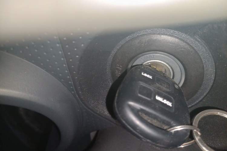 Used Toyota FJ Cruiser  Vehicle Key