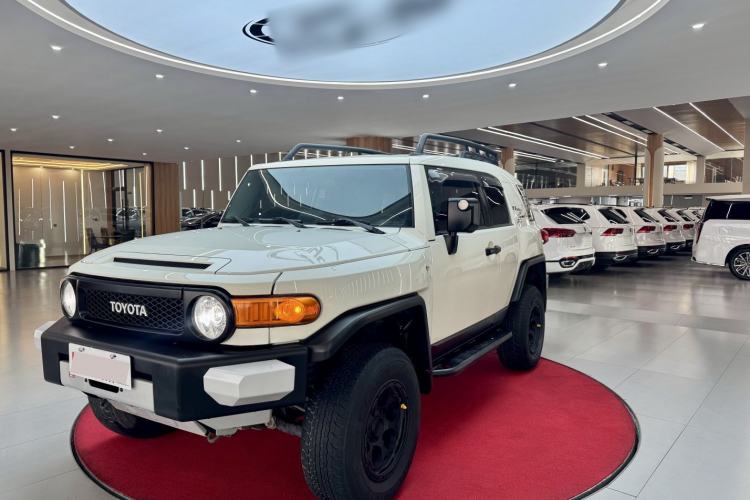 Used Toyota FJ Cruiser 2018 4.0 Automatic Middle East Exterior 1