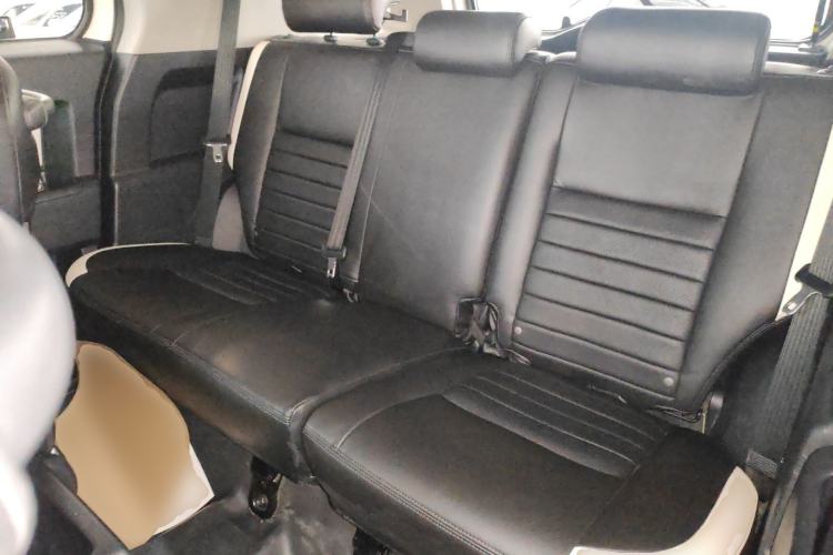 Used Toyota FJ Cruiser 2018 4.0 Automatic Middle East Interior 4