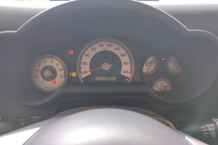 Used Toyota FJ Cruiser  Instrument Cluster