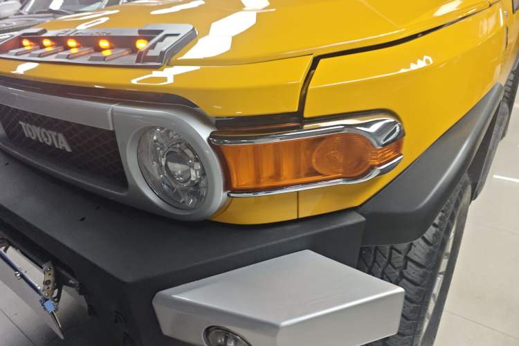 Used Toyota FJ Cruiser 2018 4.0 Automatic Middle East Left Front Headlight
