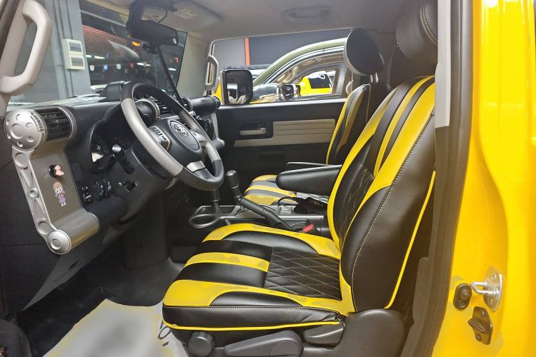 Used Toyota FJ Cruiser 2018 4.0 Automatic Middle East Left Front Seat