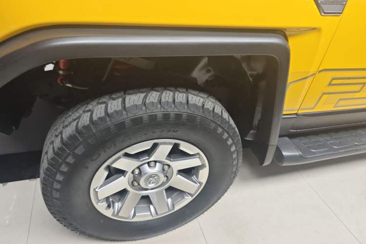 Used Toyota FJ Cruiser 2018 4.0 Automatic Middle East Left Front Wheel Hub