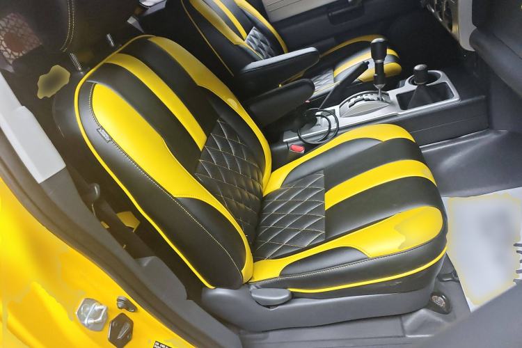Used Toyota FJ Cruiser 2018 4.0 Automatic Middle East Right Front Seat