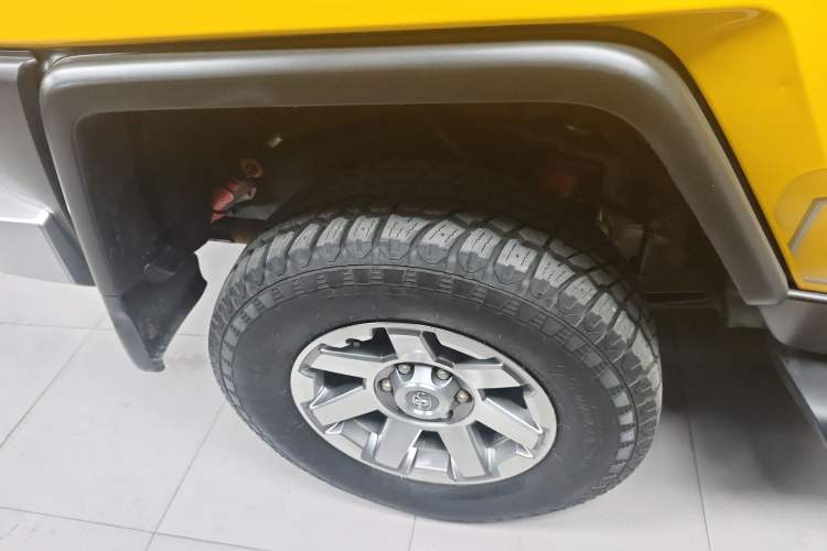 Used Toyota FJ Cruiser 2018 4.0 Automatic Middle East Right Rear Wheel Hub