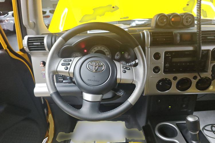 Used Toyota FJ Cruiser 2018 4.0 Automatic Middle East Steering Wheel