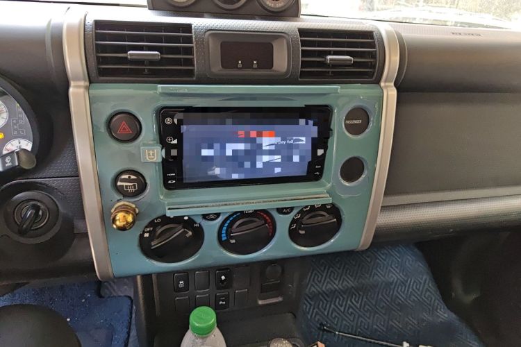Used Toyota FJ Cruiser  Audio And AC Panel