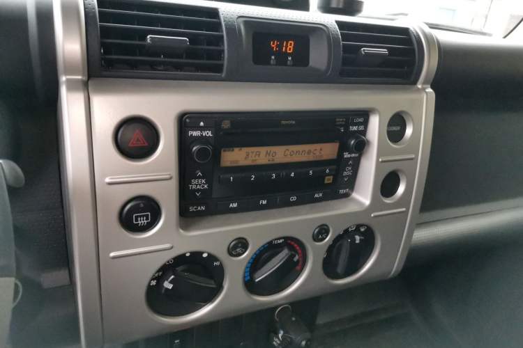 Used Toyota FJ Cruiser 2019 4.0L Middle East Version Audio And AC Panel