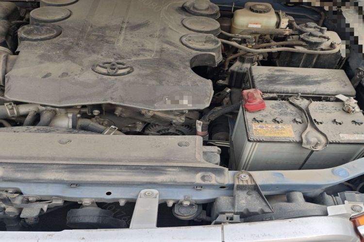Used Toyota FJ Cruiser 2019 4.0L Middle East Version Engine Bay Left