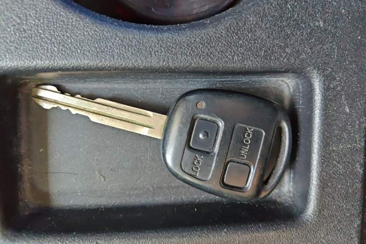 Used Toyota FJ Cruiser  Vehicle Key