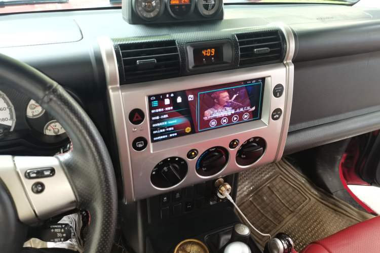Used Toyota FJ Cruiser 2019 4.0L Middle East Version Audio And AC Panel