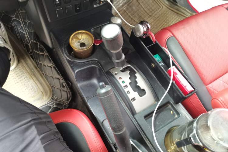 Used Toyota FJ Cruiser 2019 4.0L Middle East Version Gear Lever