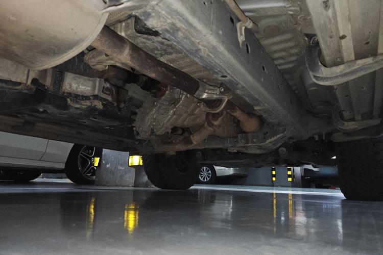 Used Toyota FJ Cruiser 2019 4.0L XTREME Eight-Cylinder Dual Fuel Tanks JBL Middle East Chassis Rear Right