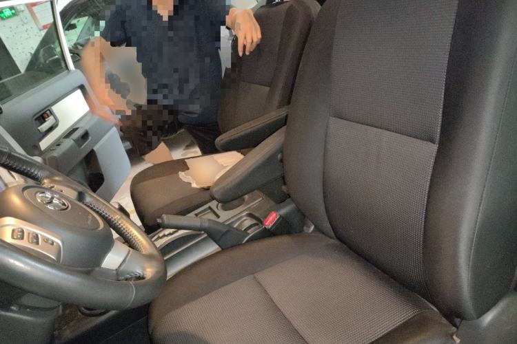 Used Toyota FJ Cruiser 2019 4.0L Middle East Version Left Front Seat