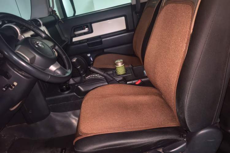 Used Toyota FJ Cruiser  Left Front Seat