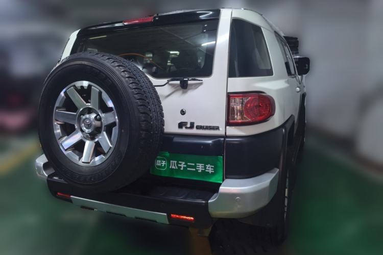 Used Toyota FJ Cruiser  Rear Right 45 Deg