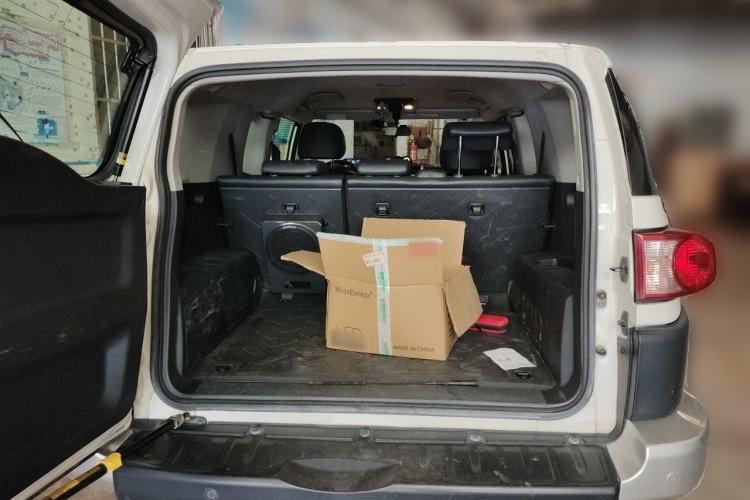 Used Toyota FJ Cruiser 2019 4.0L Middle East Version Trunk