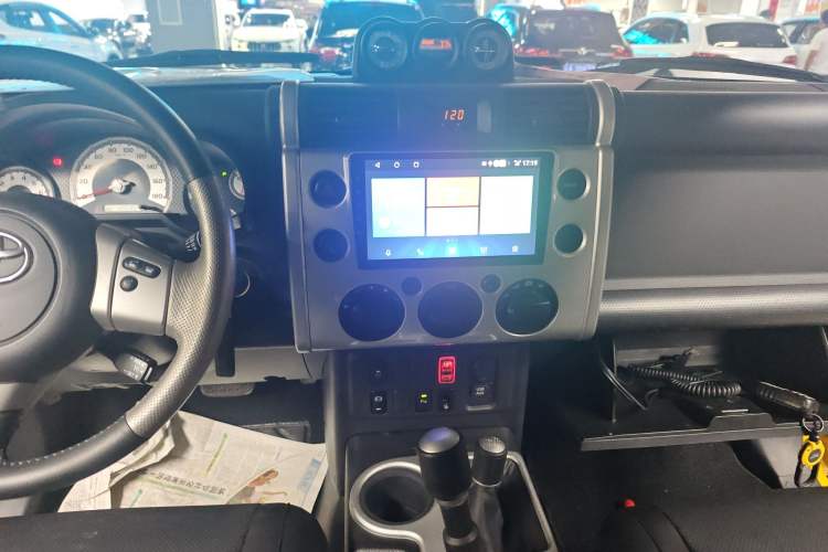 Used Toyota FJ Cruiser 2019 4.0L Middle East Version Audio And AC Panel