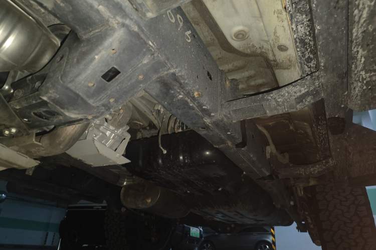 Used Toyota FJ Cruiser 2019 4.0L GX-R Dual Fuel System Twin Fuel Tanks Air Pump – Middle East Chassis Front Left