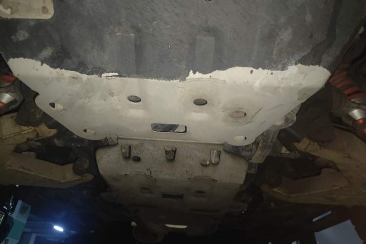 Used Toyota FJ Cruiser 2019 4.0L GX-R Dual Fuel System Twin Fuel Tanks Air Pump – Middle East Chassis Front