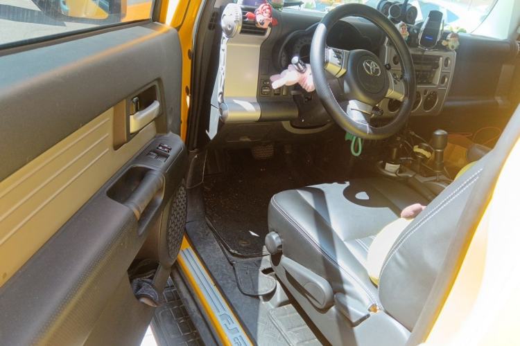 Used Toyota FJ Cruiser  Driver Seat