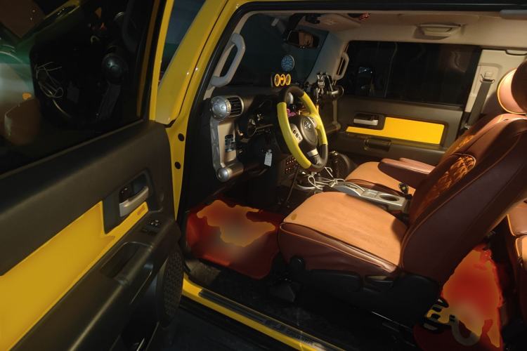 Used Toyota FJ Cruiser 2019 4.0L GX-R Dual Fuel System Twin Fuel Tanks Air Pump – Middle East Driver Seat