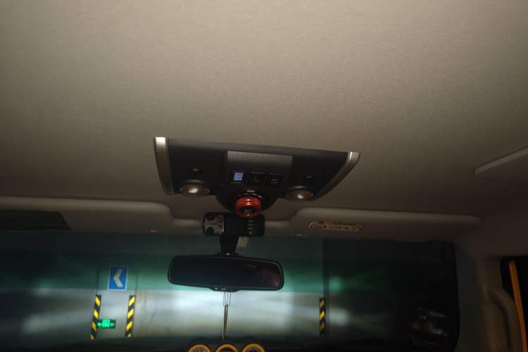 Used Toyota FJ Cruiser 2019 4.0L GX-R Dual Fuel System Twin Fuel Tanks Air Pump – Middle East Headliner