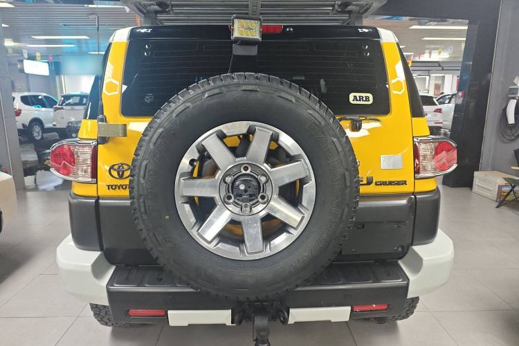 Used Toyota FJ Cruiser 2019 4.0L Middle East Version Rear