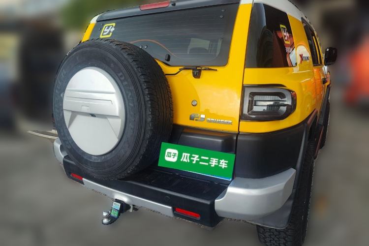 Used Toyota FJ Cruiser  Rear Right 45 Deg